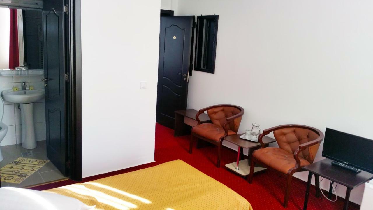 Hotel Teilor Caciulata Esterno foto