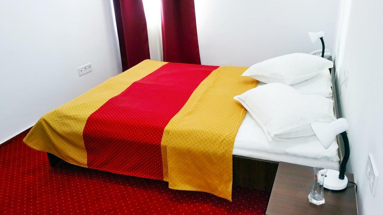 Hotel Teilor Caciulata Esterno foto