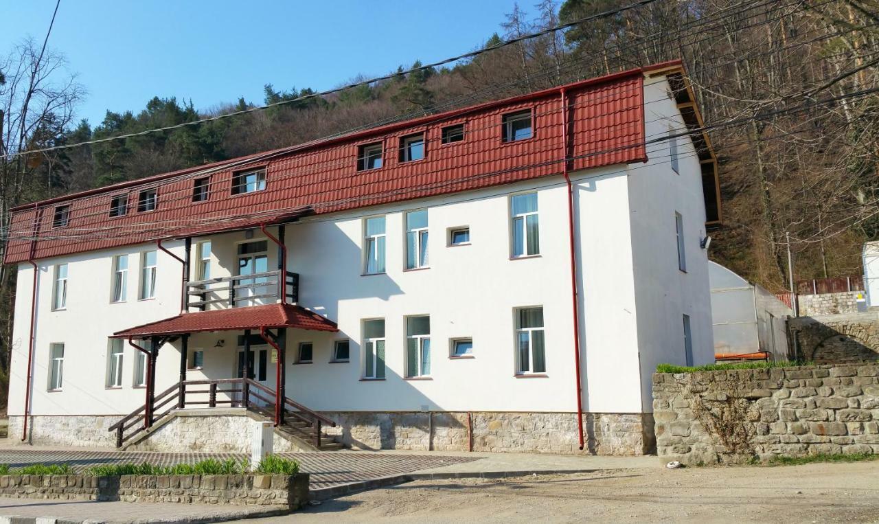 Hotel Teilor Caciulata Esterno foto